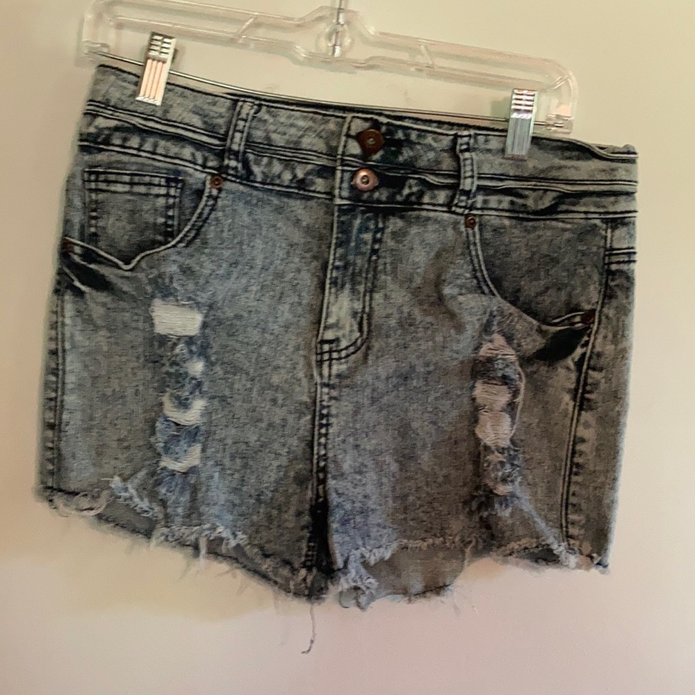 JKEY distressed denim shorts hi rise size large